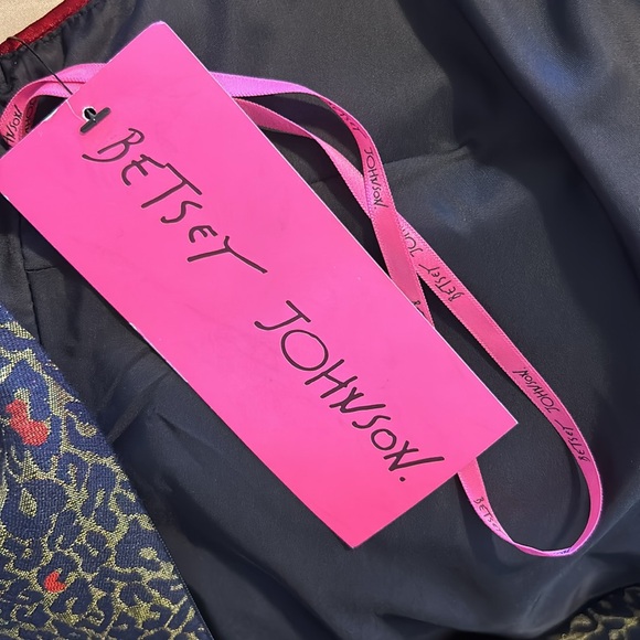 Betsey Johnson | Navy Red Gold Jacquard Leopard Print Shift Dress | 8 - Picture 14 of 16